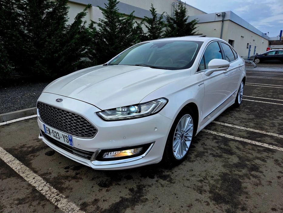 Ford Mondeo Vignale Hybrid,2018,automat,full dotari,impecabil