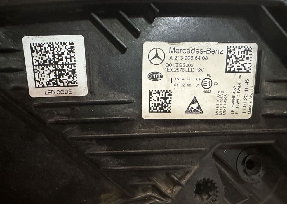 Vand Eleron Dodge Challenger si Far Mercedes E class model w213