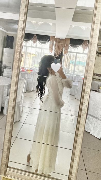 белое,вечернее платье