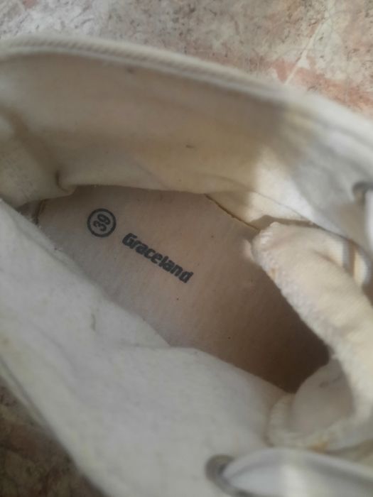 Кеды   стильные.