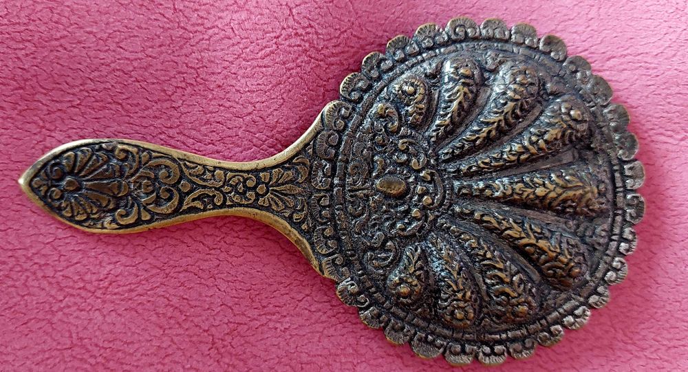 Старинно огледало.