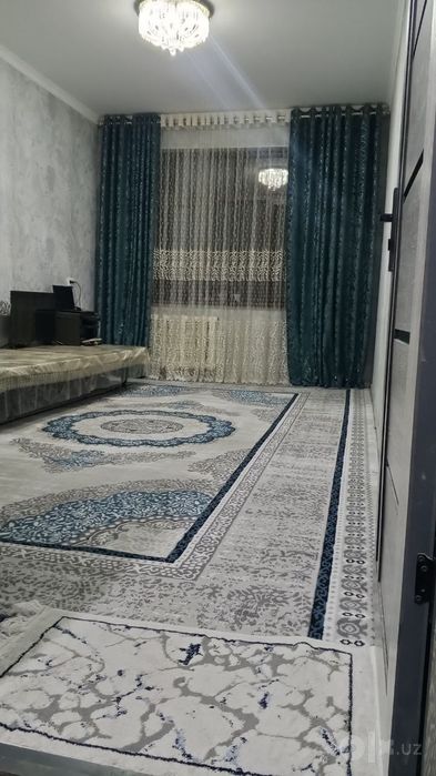 Navoiy shahrida 2 xona 3 xona qilingan uyimiz sotiladi