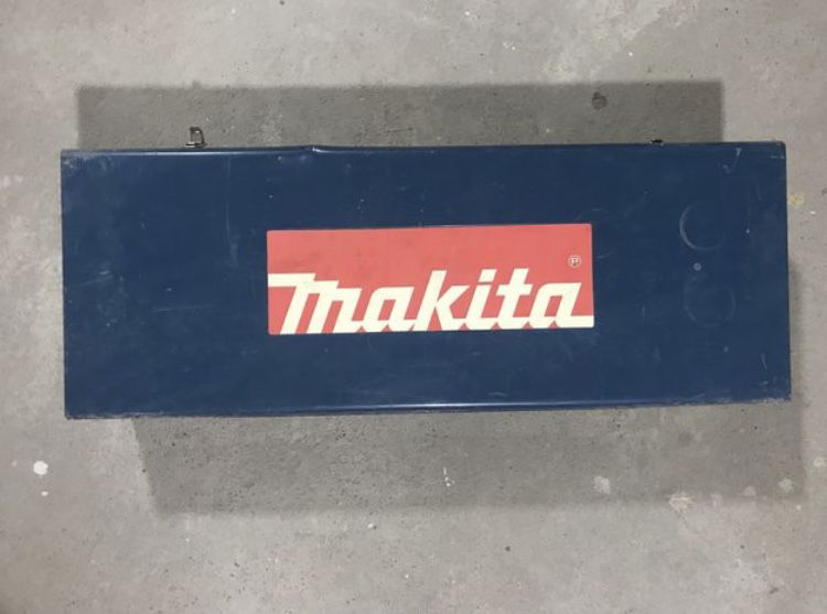 Отбойный молоток «Makita HM1304» в кейсе, 1500 Вт,  1450 уд / мин