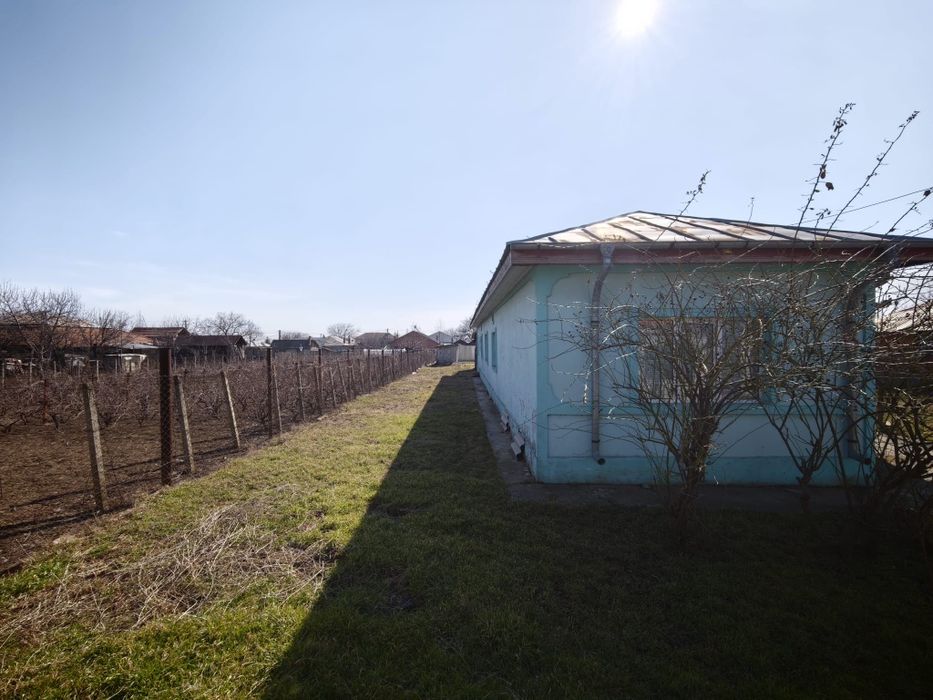 Casa de vânzare în sat oreavul com.Valea Ramnicului