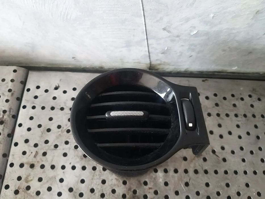 Grila ventilatie aer dreapta bord renault koleos 1 hy 68760jy00