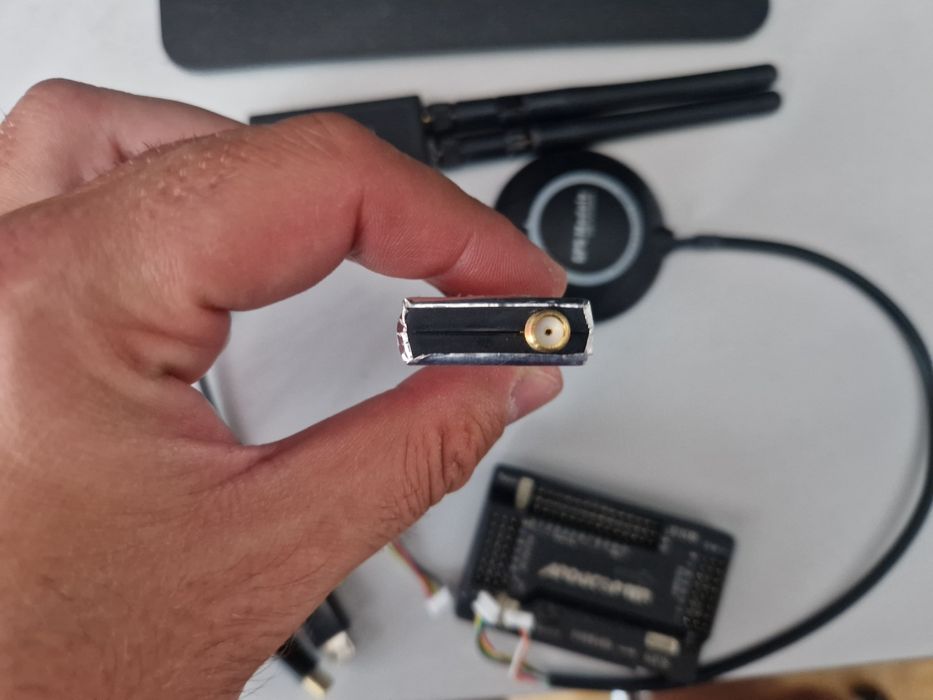 Arducopter GPS и автопилот за лодка за захранка или дрон