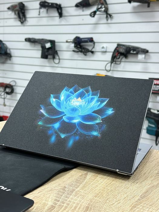 Asus Zenbook 14 Ultra 9(TM79)