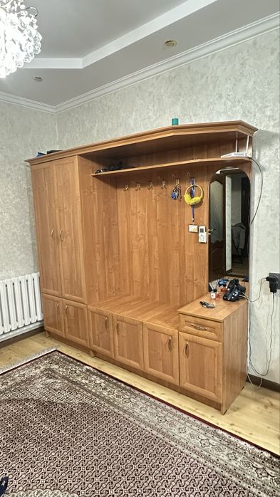 Продам шкаф для прихожой