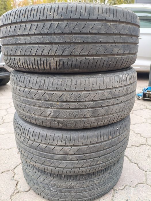205/55/16 летние шины TOYO