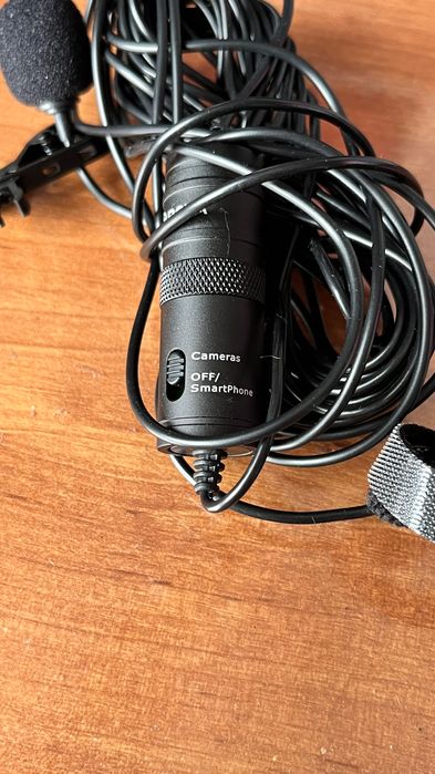 Петличка на проводе