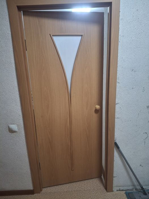 Продам двер между комнаты