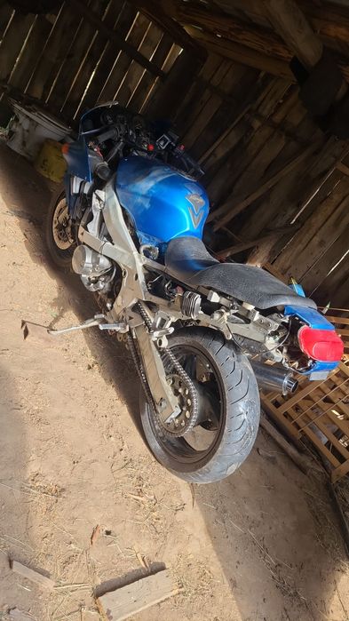 Vând kawasaki zzr