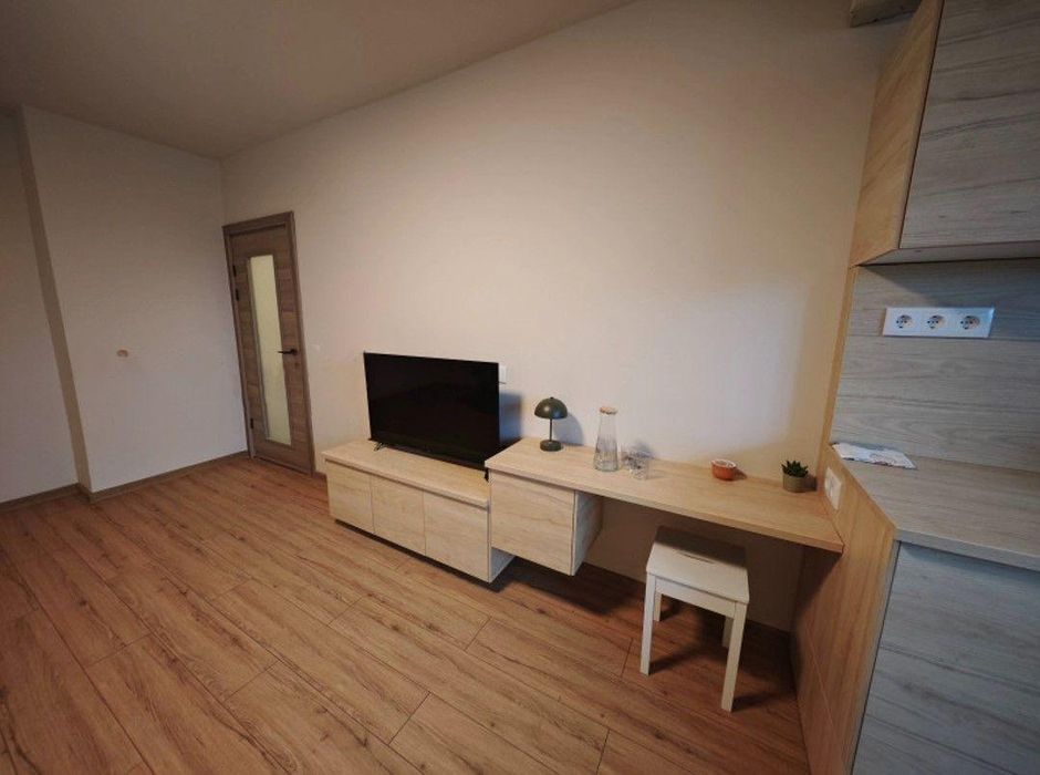 Дава се под наем Двустаен апартамент в София, Дървеница - 50 кв.м за 599 € - Снимка #2