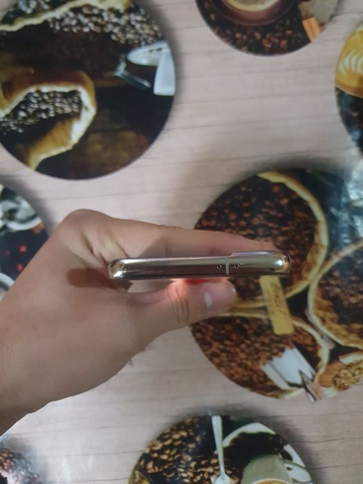 Samsung s21 5G sotiladi.