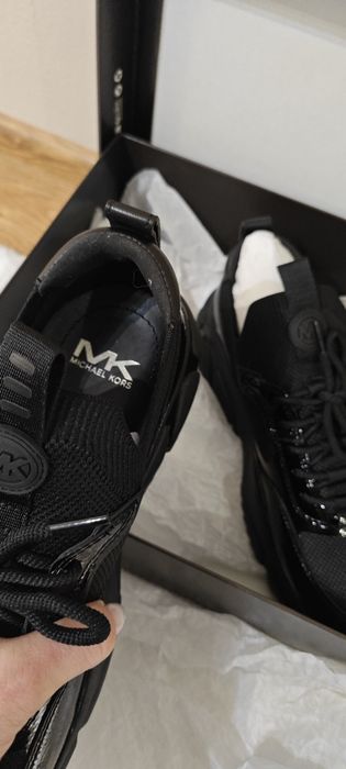 Напълно оригинални маратонки  Michael Kors Darius от кожа и еластична плетка