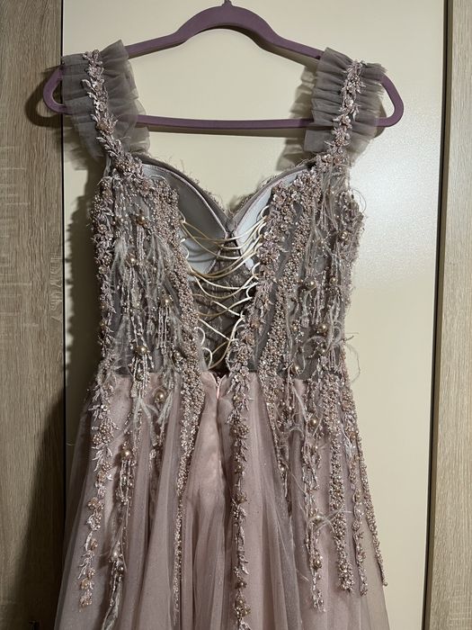 Официална рокля