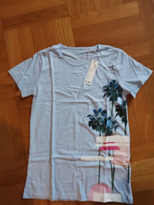 Нова блуза на Есприт