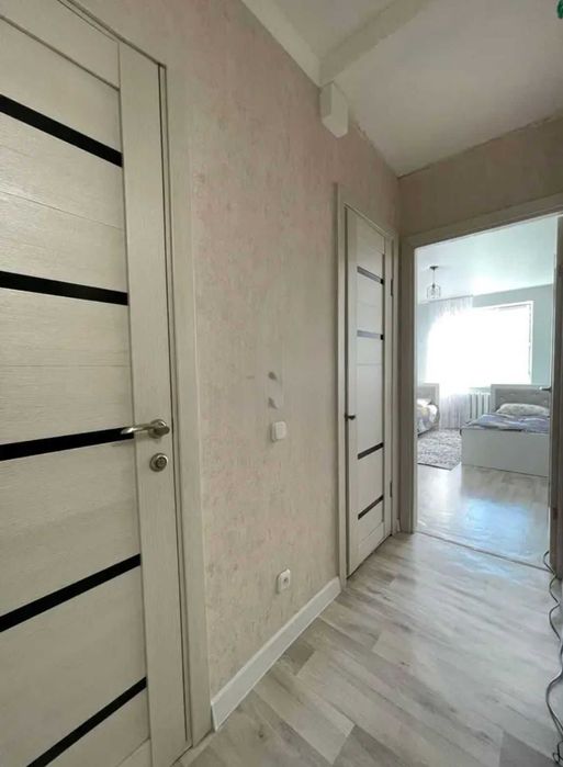 продается 2 ком квартира район Кунаева