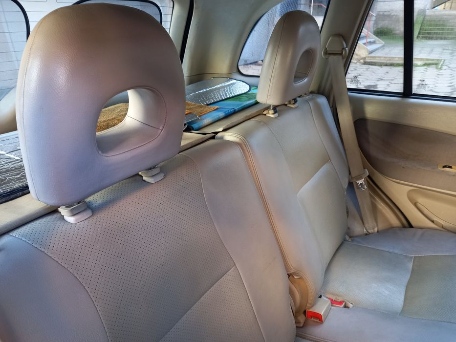 Продавам автомобил DR 5