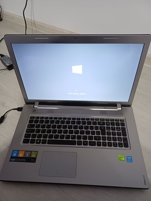 Laptop Lenovo Z710