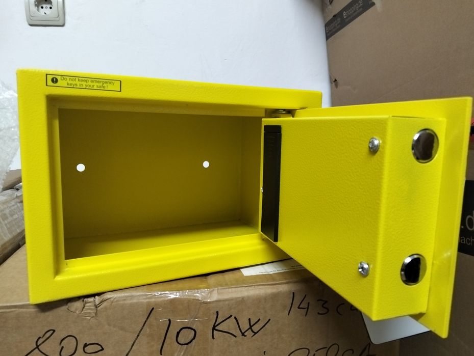 Seif electric cu amprenta