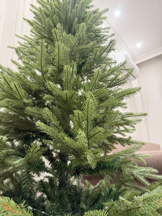 Искусственная елка