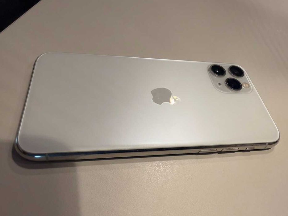 iPhone 11 Pro 64 GB Silver – baterie 76%