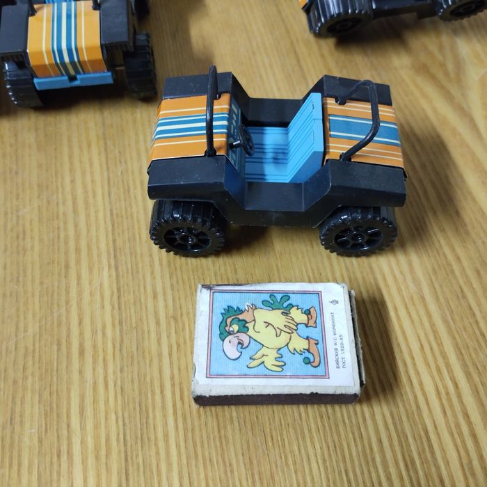 Машинки, новые СССР.