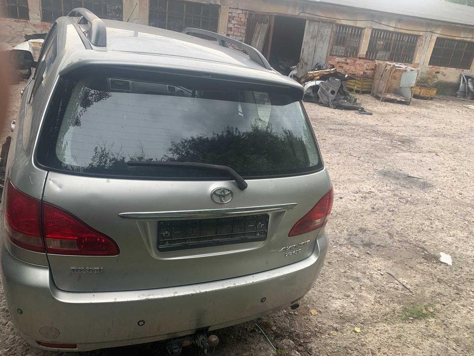 На Части Toyota Avensis Verso 2.0 D 116hp 1CD-FTV Тойота Авенсис Версо