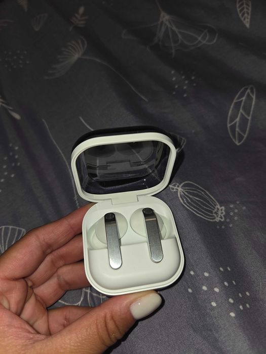 Samsung Buds 4 pro