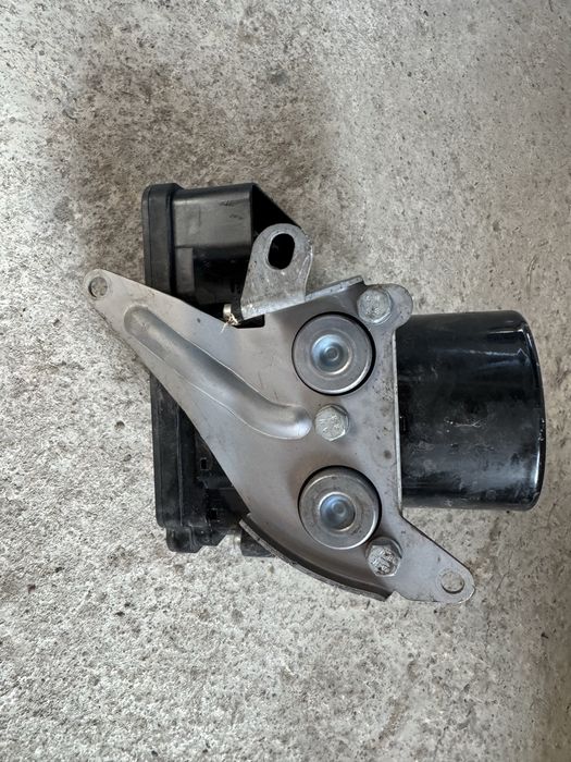 Pompa ABS seria1 / seria3 cu activ steering