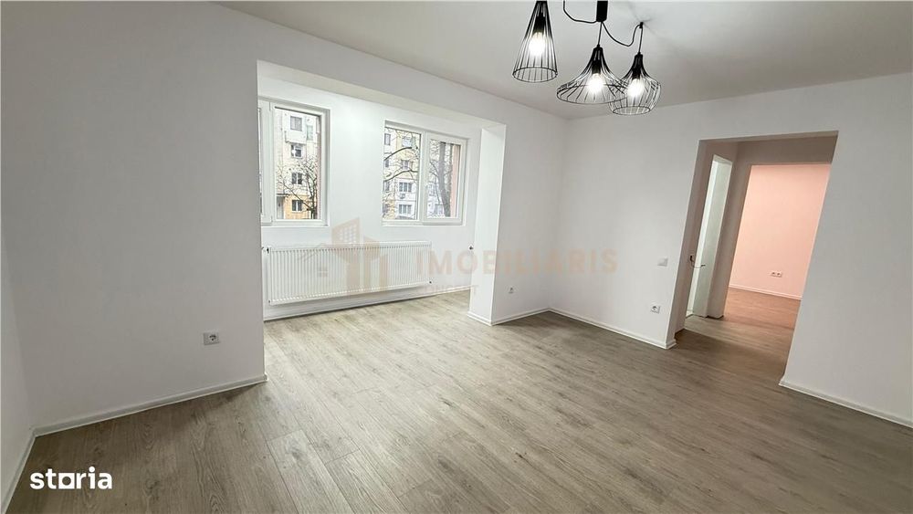 Apartament 3 camere de vanzare, zona Cartierul Sasar