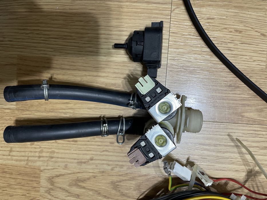 Piese (Motor, rezistenta) masina de spalat Electrolux