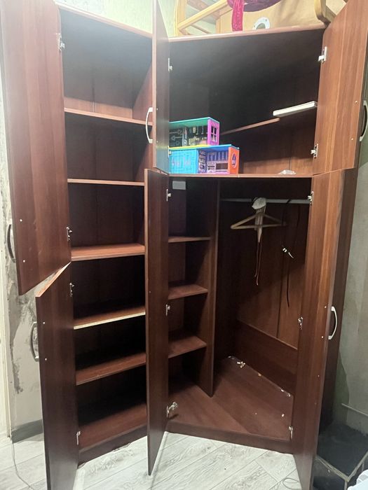 Шкаф     угловая