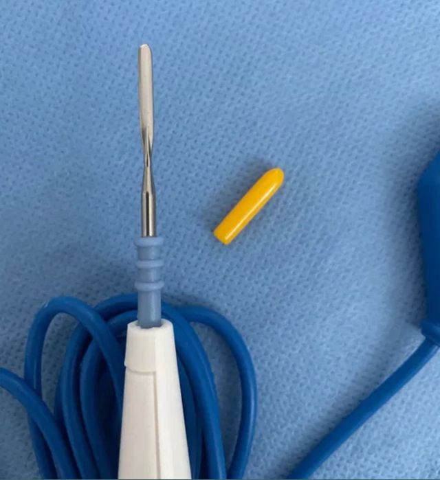 Биполярни пинсети и Ръкохватки за електронож/електрохирургия