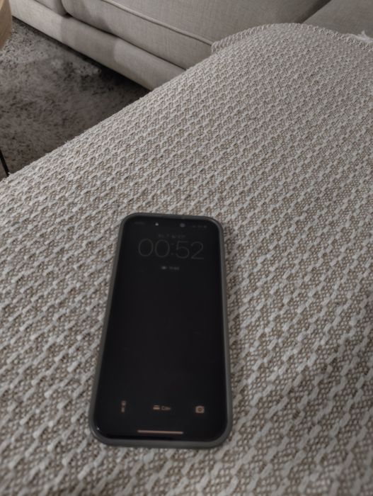 Продам Iphone 15 128gb