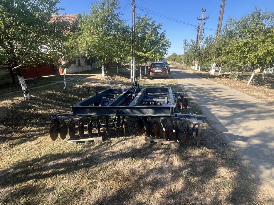 Disc si plug de vanzare