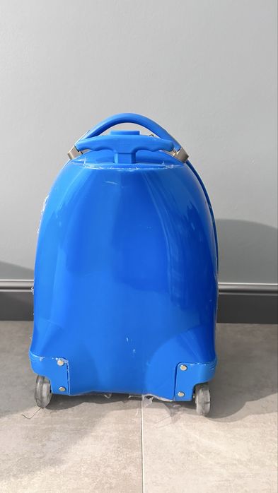 Чемодан детский новый