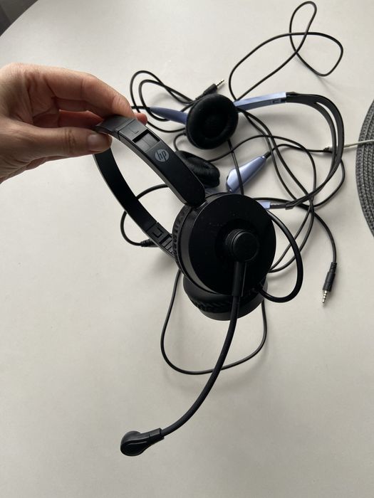 Продам наушники с микрофоном