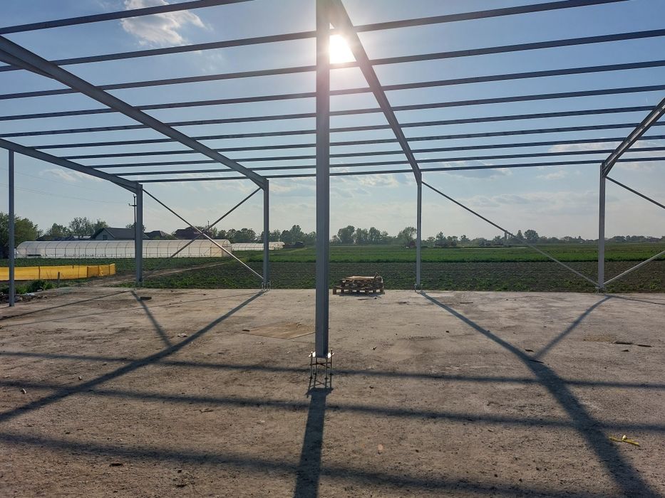 Vand hale metalice pentru comenzi sunati