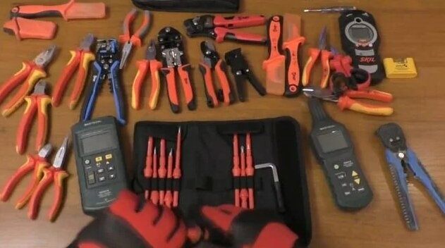 Электрик, элекмонтажник