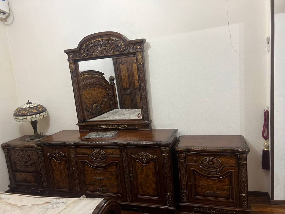 Xitoy spalniy garnitur sotiladi