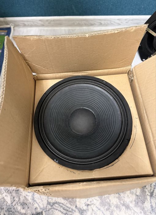 Динамик и диафрагма, изготовлено в США