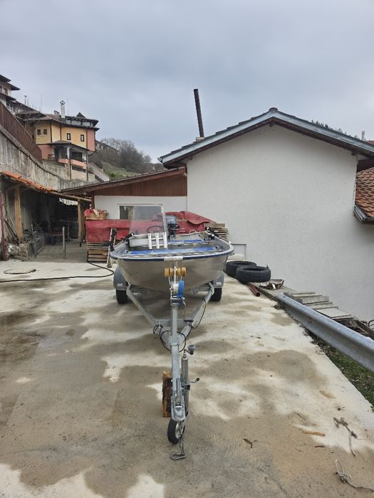 Лодка Linder Sportsman 400, двигател Yamaha 20