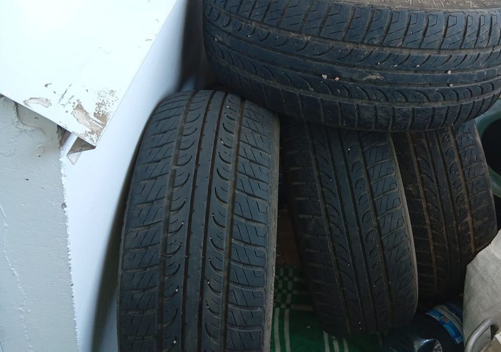 Продам Шины летние 205/55/16