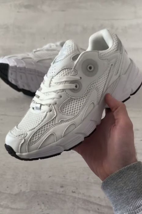 Продам кроссовки Adidas размеры 41-44