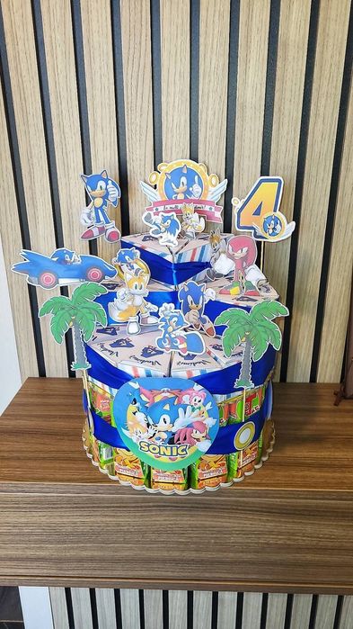 Realizez tort din dulciuri ambalate