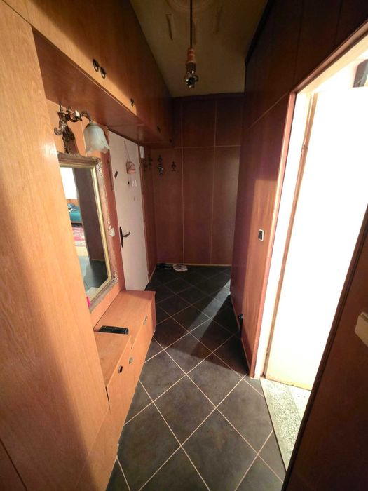 Тристаен апартамент, 68кв.м, кв. Запад 2