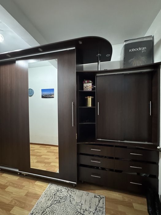 Шкаф для прихожей