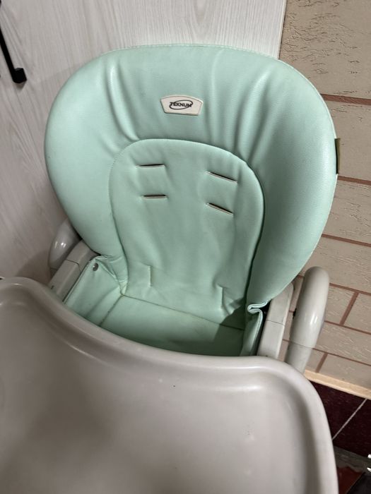 Стол для кормления ребенка продаю